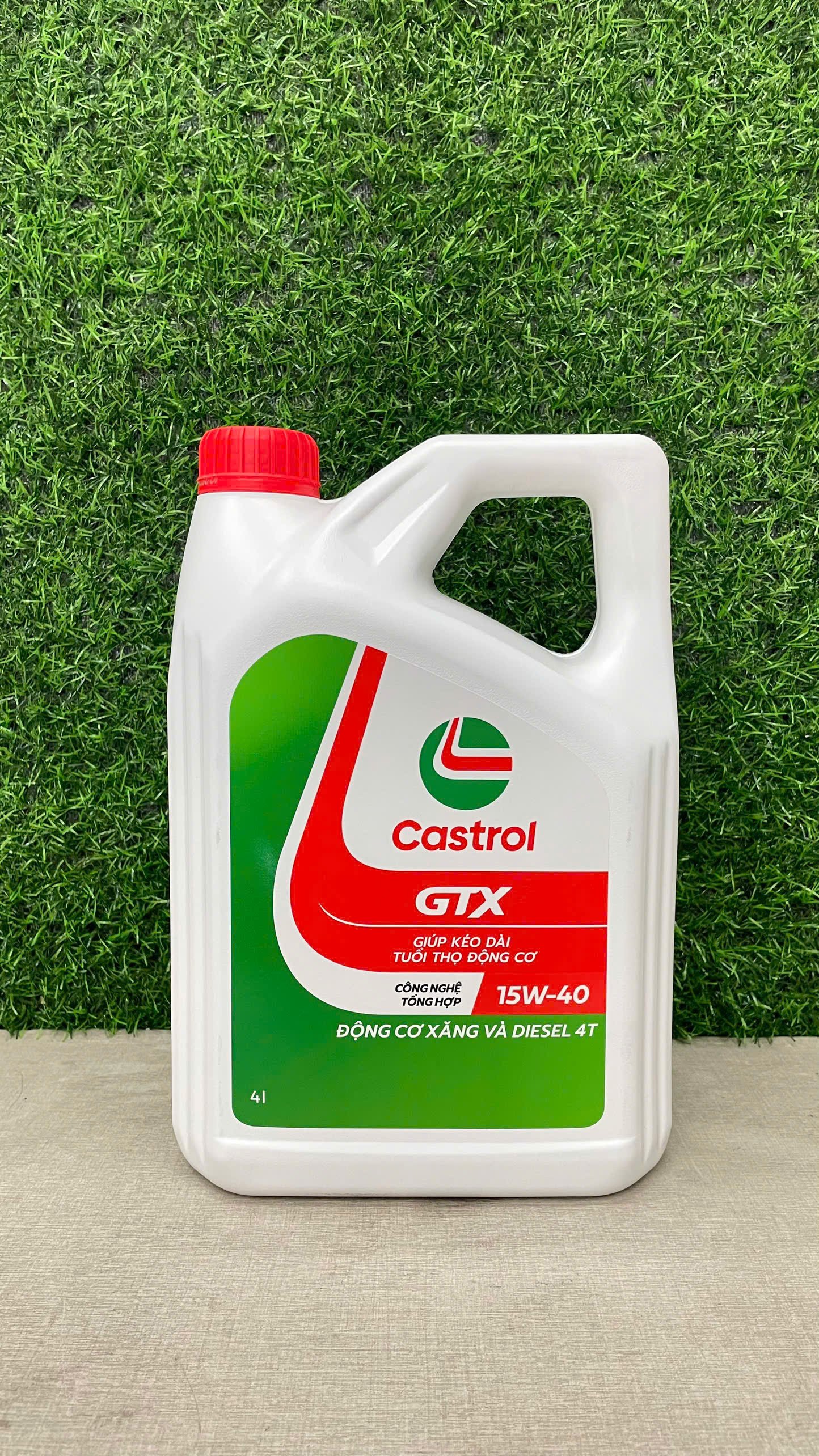 Dầu động cơ cao cấp Castrol GTX 15W-40 API SN/CF